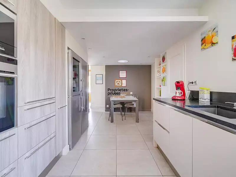 Maison, 181 m²
