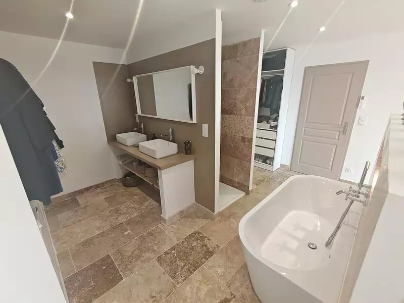 Maison, 200 m²