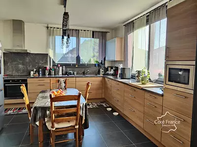 Maison, 145 m²
