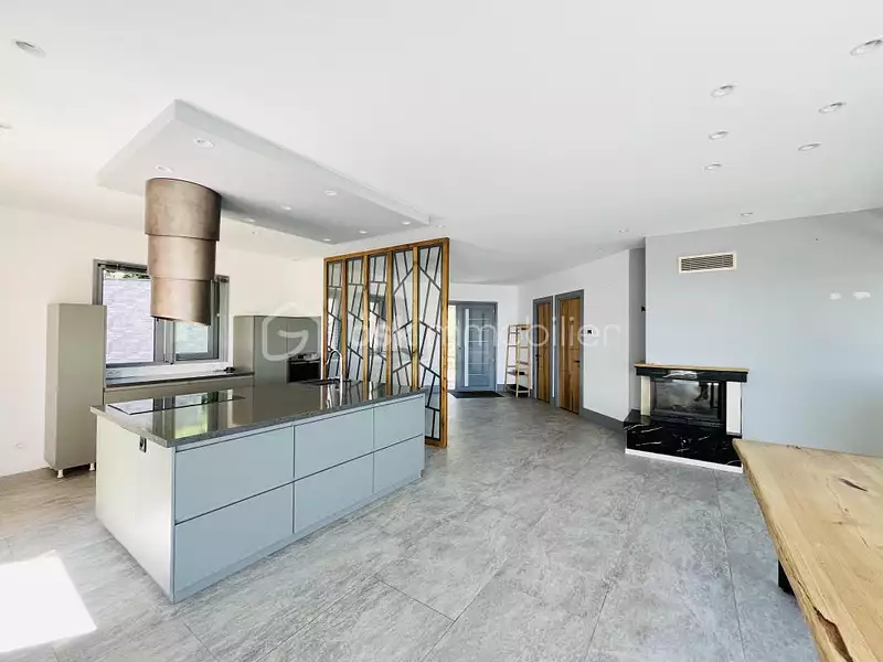Maison, 224 m²