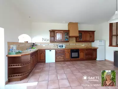 Maison, 282 m²
