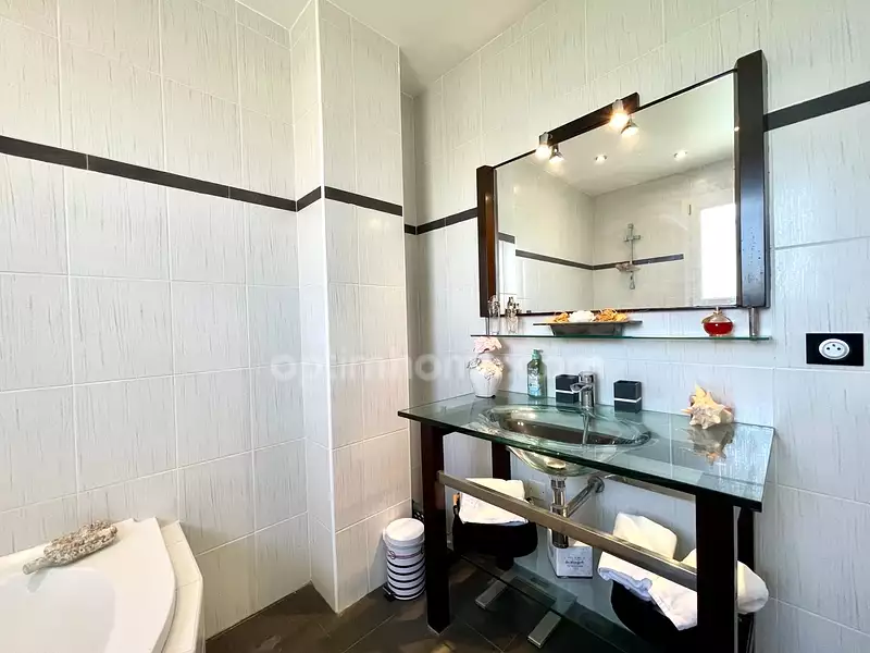 Maison, 168 m²