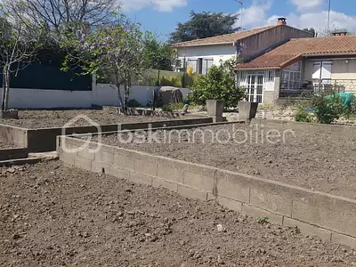 Terrain, 230 m²