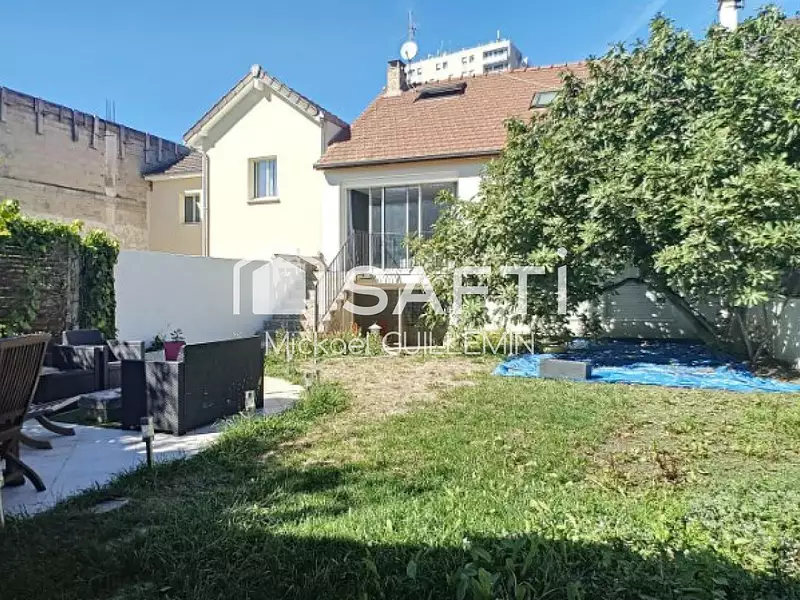 Maison, 219 m²