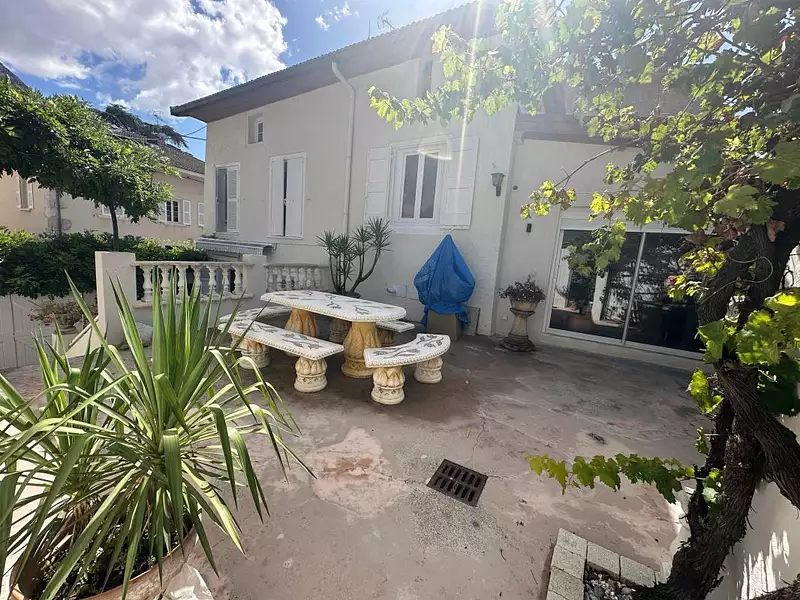 Maison, 167 m²