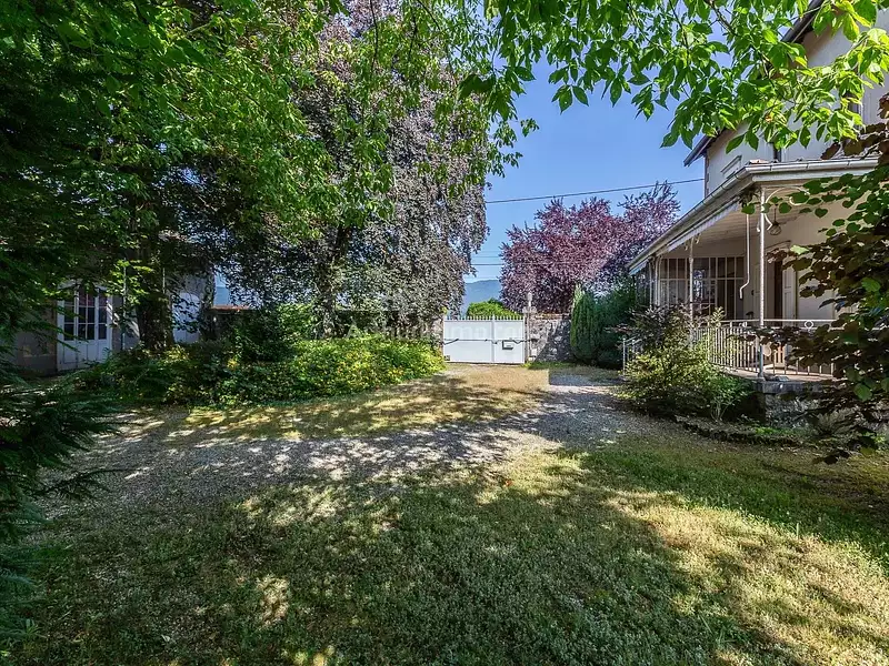 Maison, 210 m²