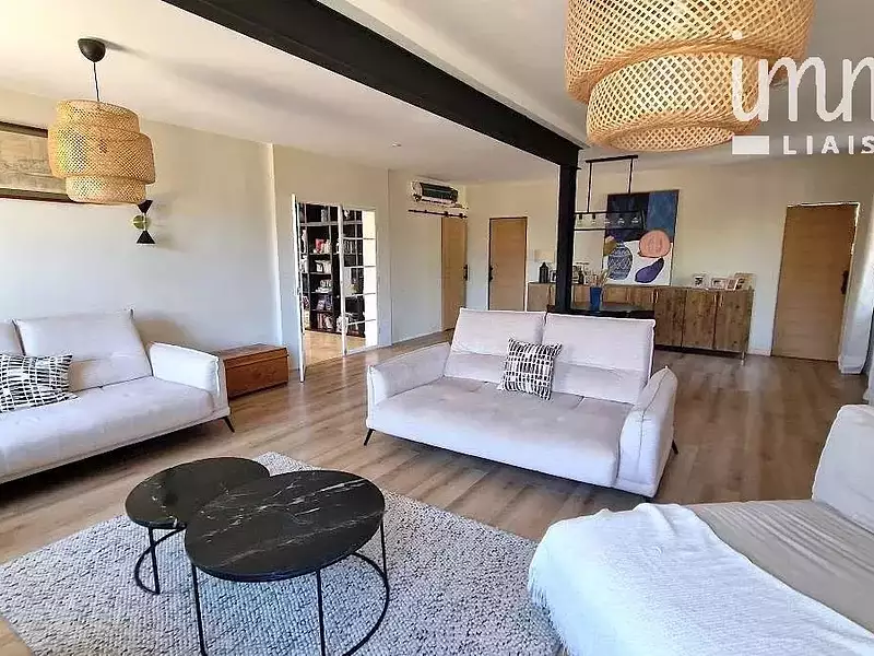 Maison, 190 m²