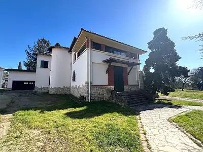 Maison, 325 m²