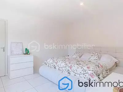 Maison, 210 m²