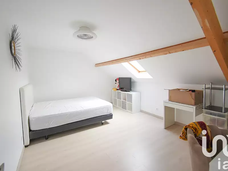 Maison, 196 m²