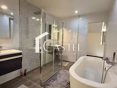 Maison, 216 m²