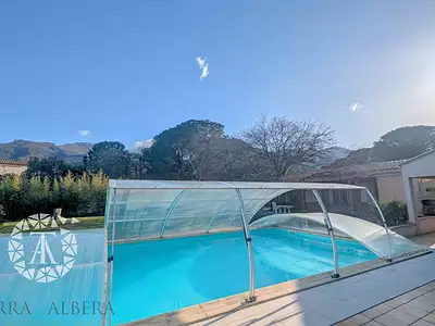 Maison, 225 m²
