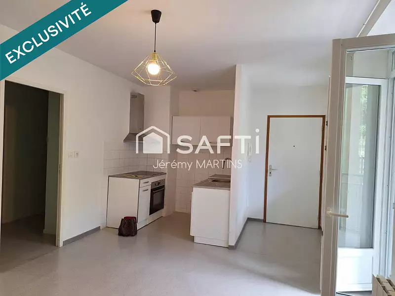 Immeuble, 407 m²