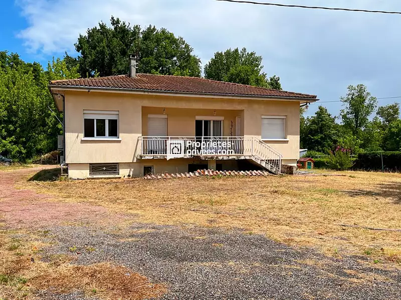 Maison, 220 m²