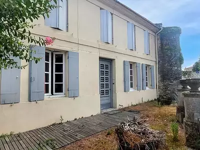 Maison, 230 m²