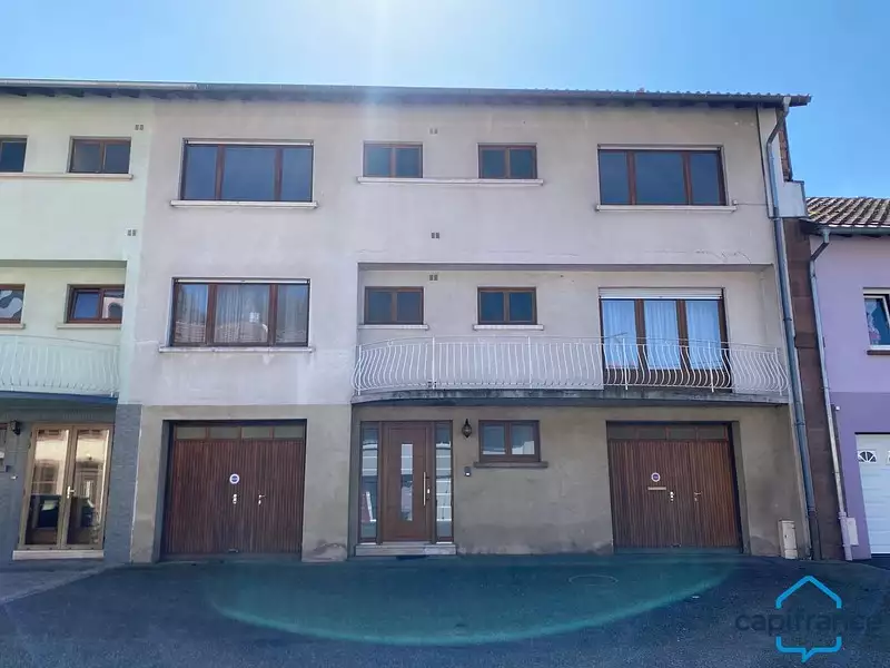 Maison, 240 m²