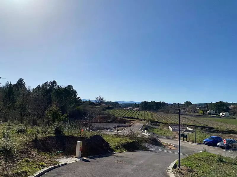 Terrain, 570 m²