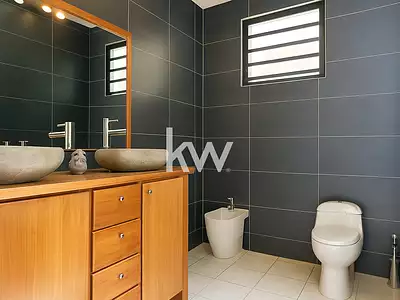 Maison, 260 m²