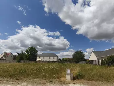 Terrain, 735 m²