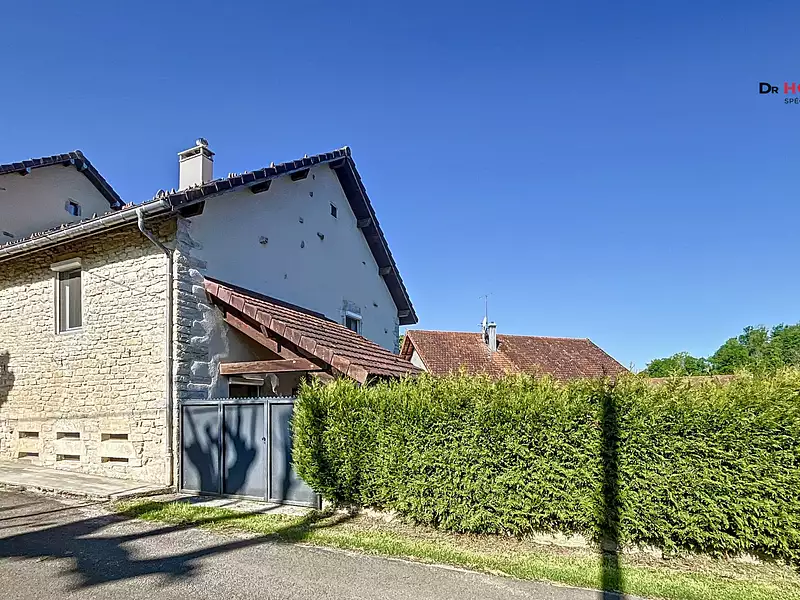 Maison, 166 m²
