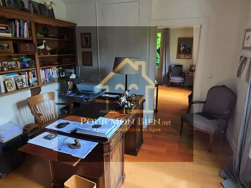 Maison, 345 m²