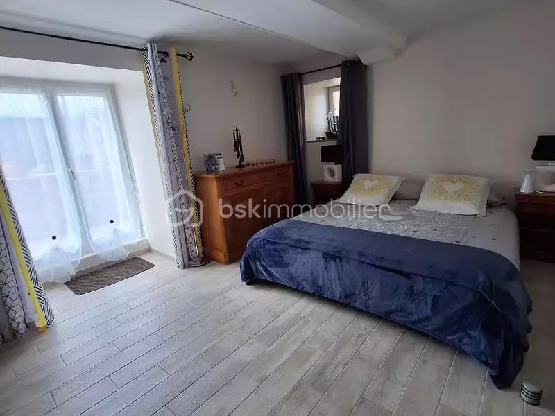 Maison, 186 m²