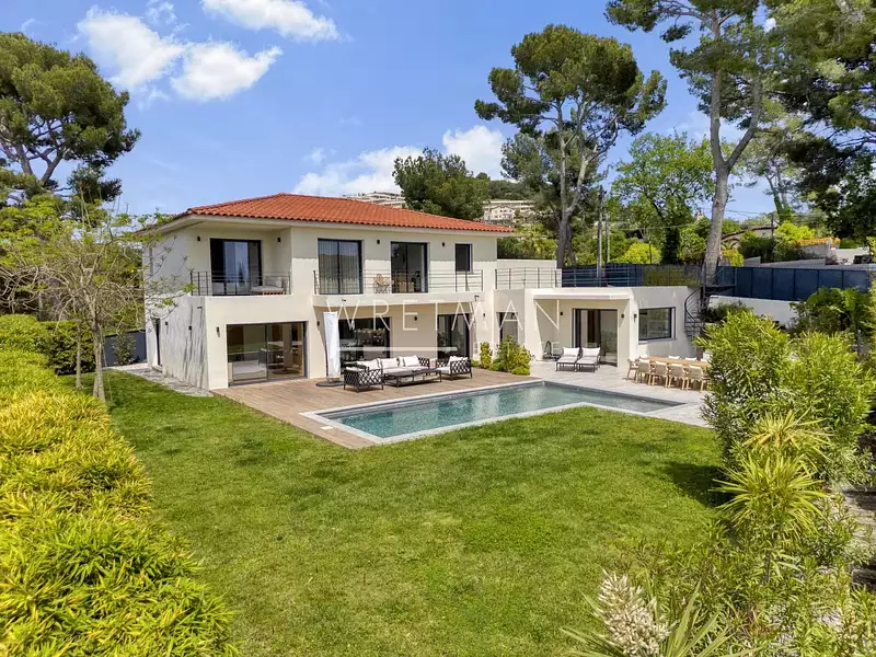 Maison, 222 m²