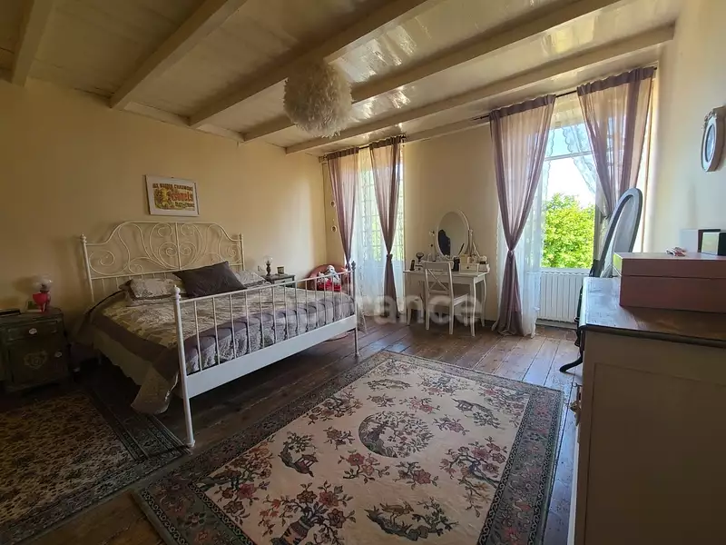 Maison, 207 m²