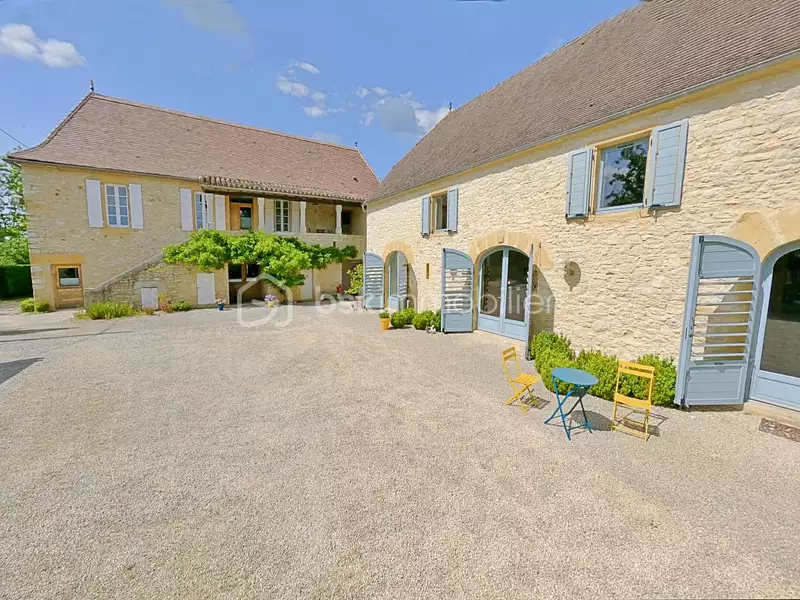 Maison, 361 m²