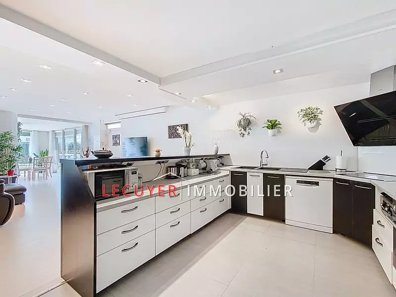 Appartement, 143,02 m²