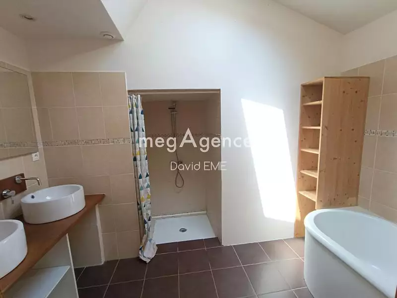 Maison, 183 m²