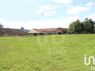 Terrain, 833 m²