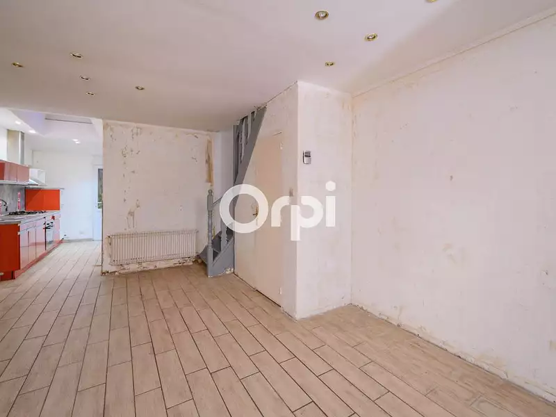 Maison, 75 m²