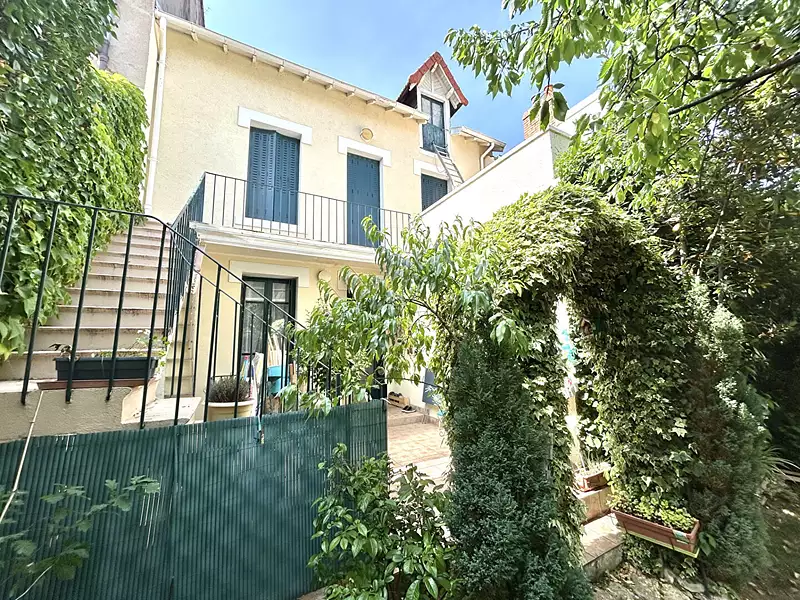 Maison, 104 m²