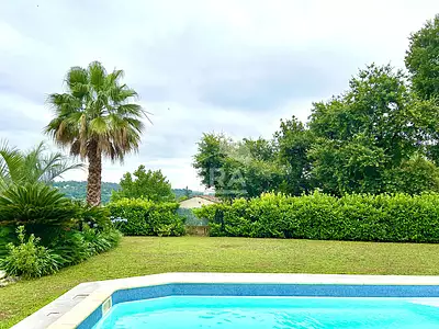 Maison, 180 m²
