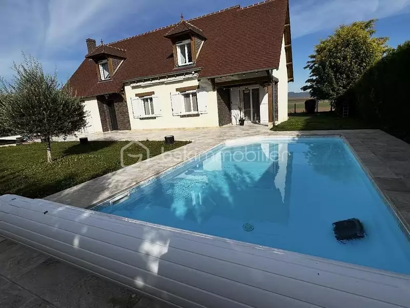 Maison, 148 m²