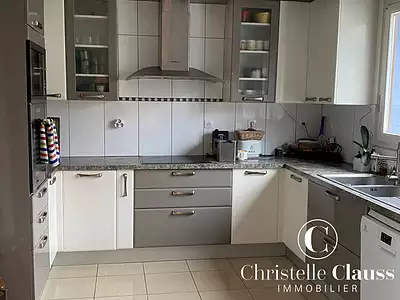 Maison, 166 m²