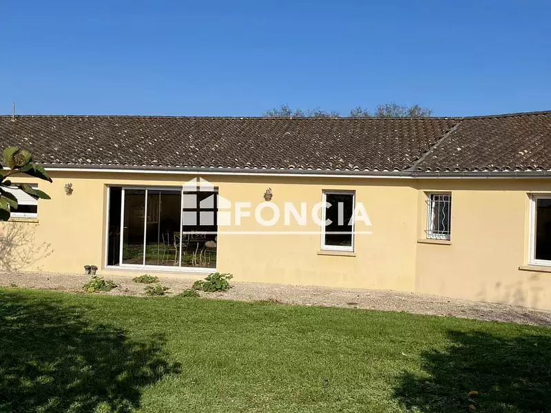 Maison, 156 m²