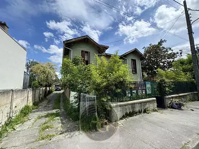 Immeuble, 300 m²