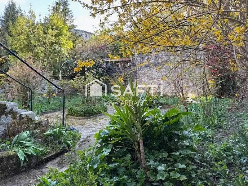 Maison, 165 m²