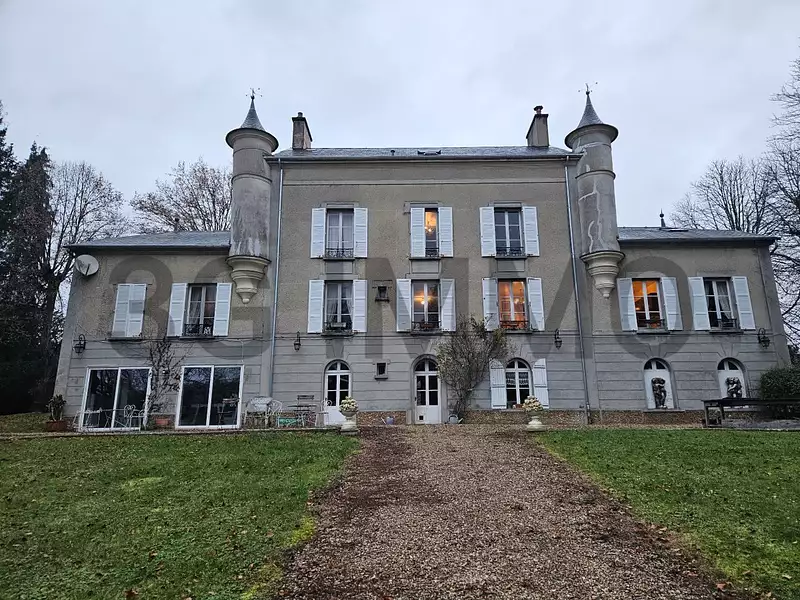 Maison, 375 m²