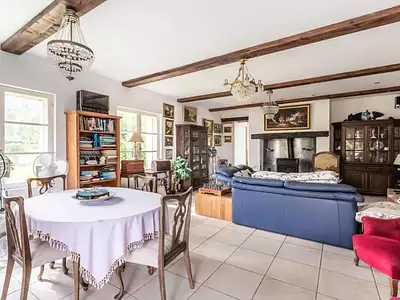 Maison, 330 m²