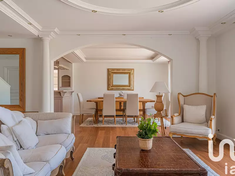 Maison, 300 m²