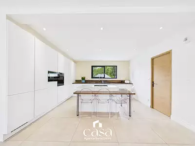 Maison, 203 m²