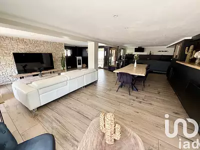 Maison, 203 m²