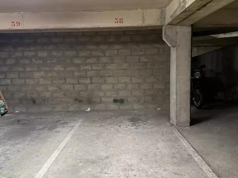 Parking, 10 m²