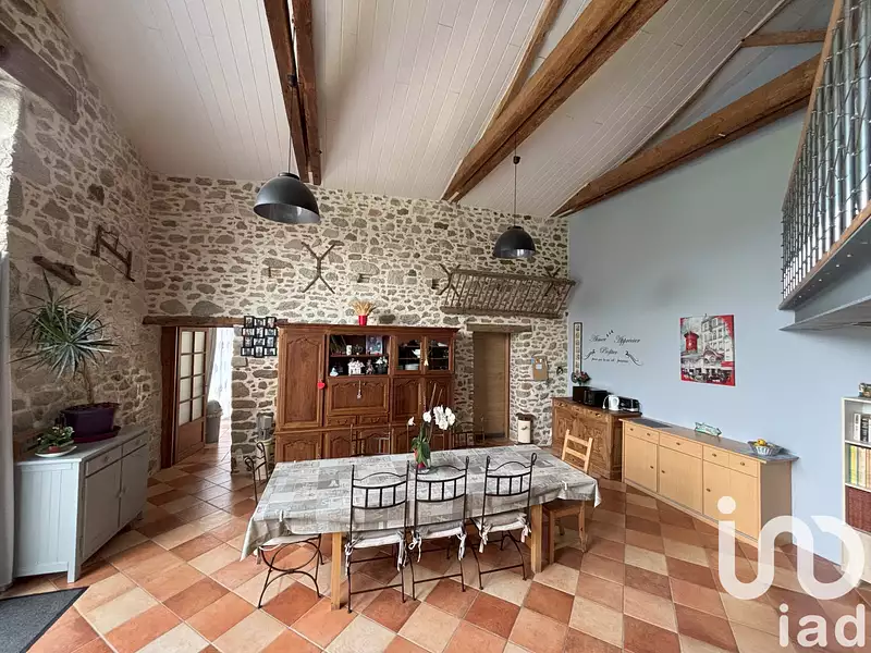 Maison, 248 m²