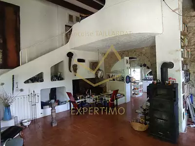 Maison, 221 m²