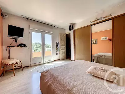 Maison, 245 m²