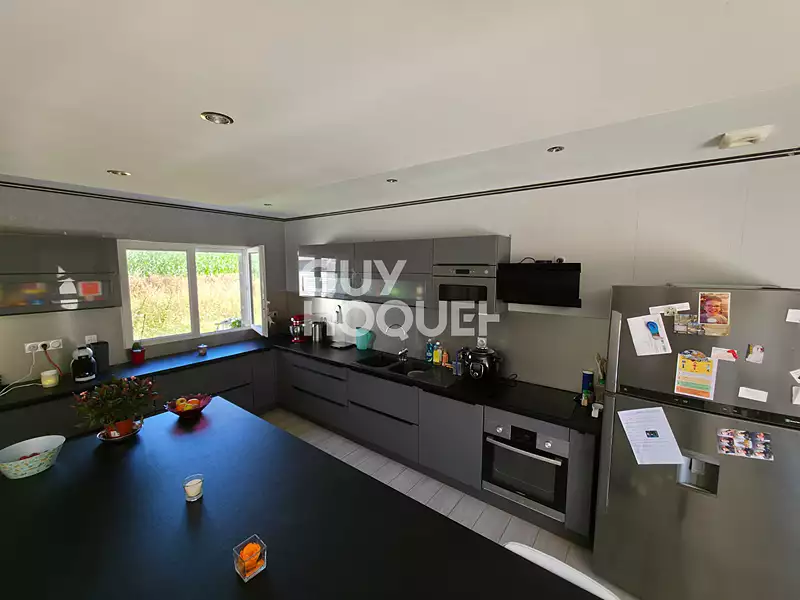 Maison, 160 m²